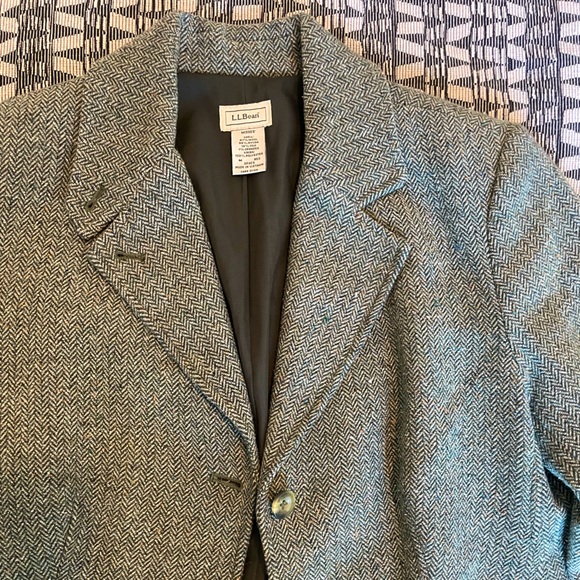 Ll Bean Wool & Silk Blend Green Herringbone Blazer - Picture 4 of 10